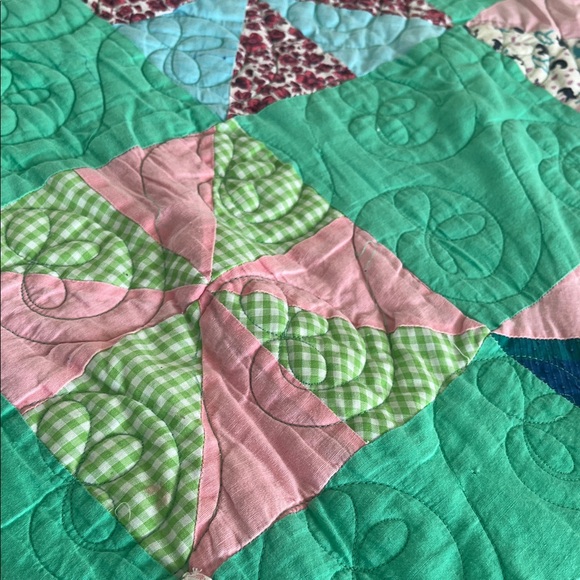 HANDMADE VINTAGE Pieced QUILT Colorful Patchwork - Picture 4 of 13